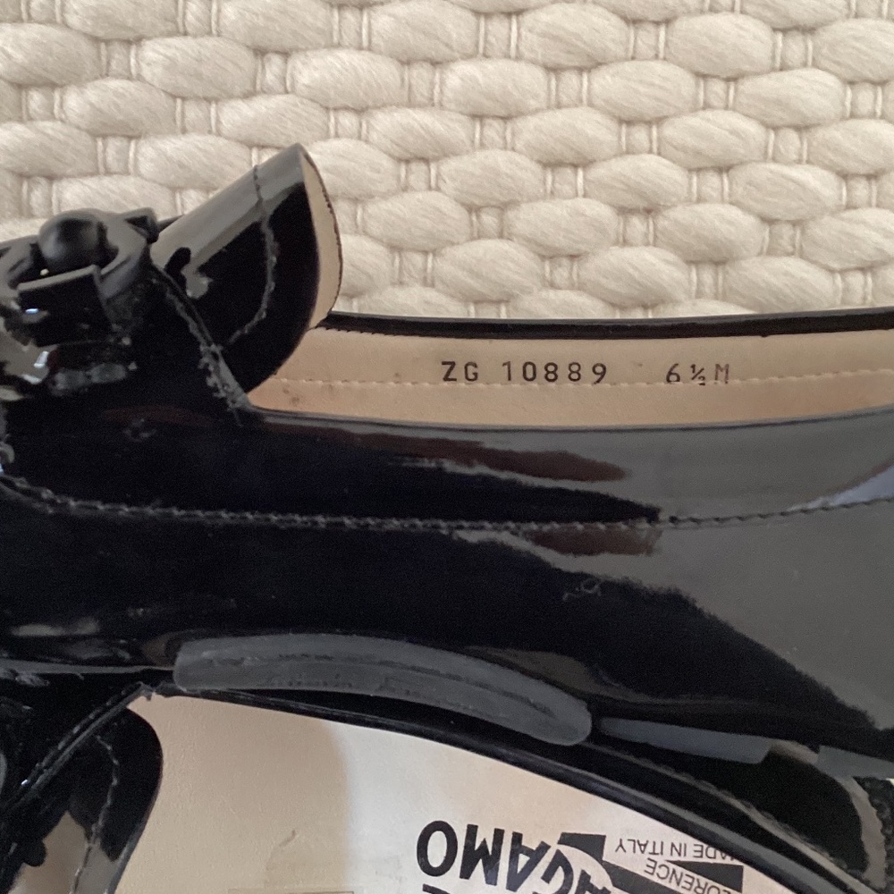 Salvatore Ferragamo Womens Patent Leather Black 6.5 Driver Moccasin Gancini Shoe - Picture 6 of 10